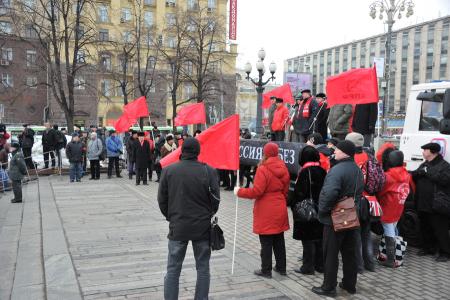 «День выборов 4 марта закрутил нашу страну в одну большую «карусель». В Москве, в Новопушкинском сквере прошел протестный митинг КПРФ по итогам выборов
