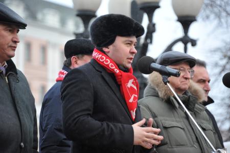 «День выборов 4 марта закрутил нашу страну в одну большую «карусель». В Москве, в Новопушкинском сквере прошел протестный митинг КПРФ по итогам выборов