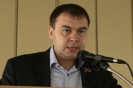 В Тульской области день рождения В.И. Ленина встретили субботниками, возложениями цветов и пленумом обкома КПРФ