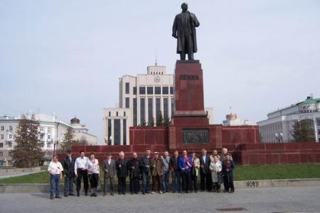 Казань – это город Ленина! 22 апреля казанские коммунисты возложили цветы к памятнику вождю мирового пролетариата   