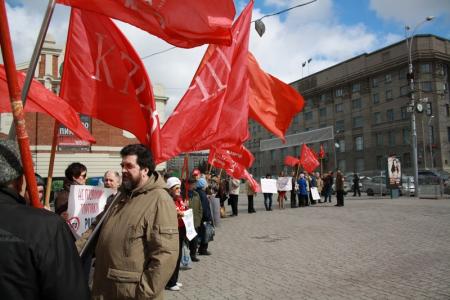Видео. Новосибирцы протестуют против размещения базы НАТО в Ульяновске