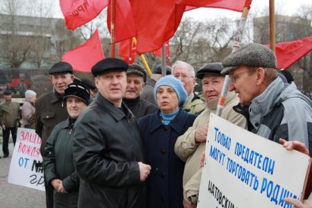 Видео. Новосибирцы протестуют против размещения базы НАТО в Ульяновске