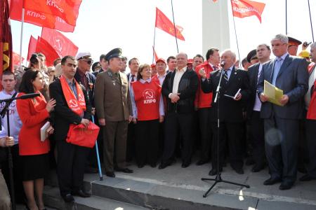 НАТО не пройдет! Репортаж о митинге КПРФ в городе Ульяновске