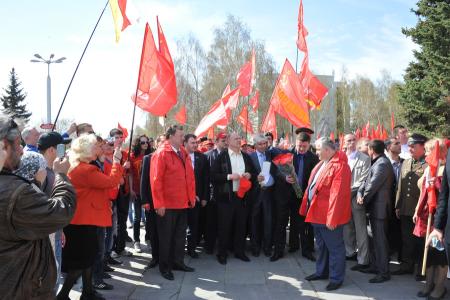 НАТО не пройдет! Репортаж о митинге КПРФ в городе Ульяновске