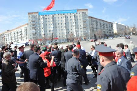 НАТО не пройдет! Репортаж о митинге КПРФ в городе Ульяновске