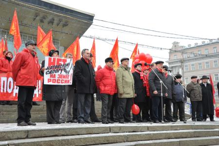 Г.А. Зюганов на митинге в Москве: Нас не поставить на колени!