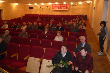 В Тульской области день рождения В.И. Ленина встретили субботниками, возложениями цветов и пленумом обкома КПРФ