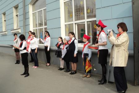 Красный галстук на груди! А в груди огонь бушует! Барнаульским школьникам рассказали о СССР и пионерии