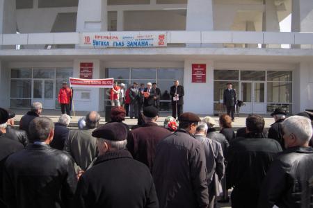 Митинг в Махачкале в рамках Всероссийской акции протеста "Россия требует перемен! Даешь народное Правительство!"(фоторепортаж)