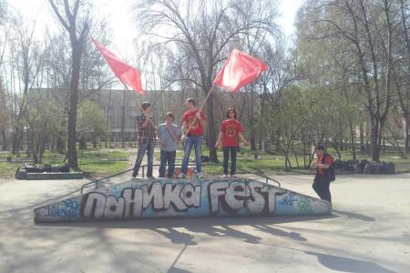 Самарская область, г.Жигулевск: В одном ряду с Лениным!