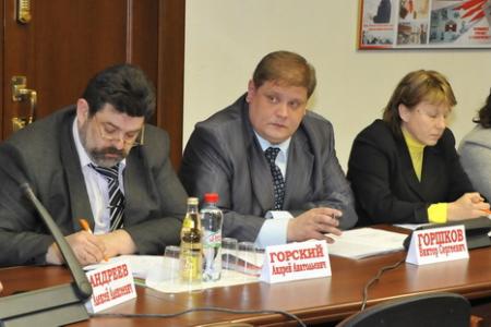 На расширенном заседании Совета фракции КПРФ в Госдуме рассмотрен вопрос об организации летней оздоровительной кампании