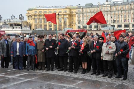 Г.А. Зюганов: «Ленинский НЭП и план ГОЭЛРО и сегодня являются самыми выдающимися примерами модернизации». Коммунисты возложили цветы к Мавзолею В.И. Ленина