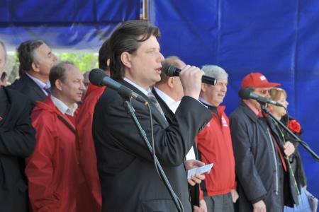 Защищая правду, добро и справедливость. Красный Первомай в Москве
