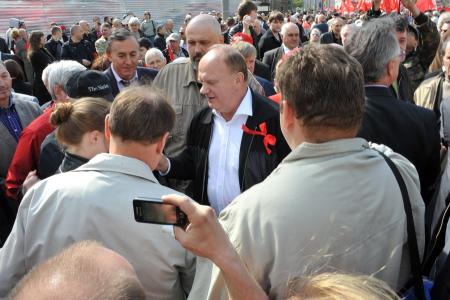 Первомайская демонстрация КПРФ в Москве (фоторепортаж)