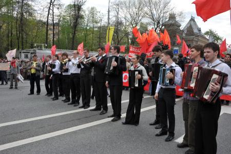Защищая правду, добро и справедливость. Красный Первомай в Москве