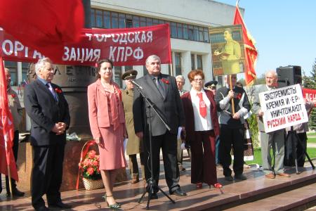 Калуга: Первомай шагает по планете