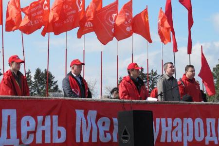 Красный Первомай в Приамурье. Митинг в Благовещенске скандировал: Солидарность навсегда!