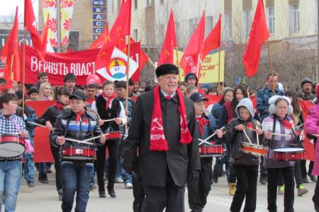 Первомайская демонстрация в Якутске прошла под знаменем борьбы против диктатуры обмана и лжи