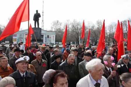 Массовая акция коммунистов в Комсомольске-на-Амуре прошла под мелодию «Интернационала»
