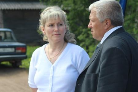 Депутат Новгородской облдумы О.А. Ефимова совершила рабочую поездку в д. Новое Рахино