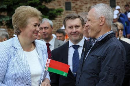 Смоленская область. Анатолий Локоть дал старт велопробегу «Молодежь России и Беларуси — дорога в будущее Союзного государства»