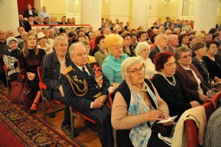 «Правда» на все времена. В Колонном зале Дома Союзов прошел праздничный вечер, посвященный 100-летию главной партийной газеты