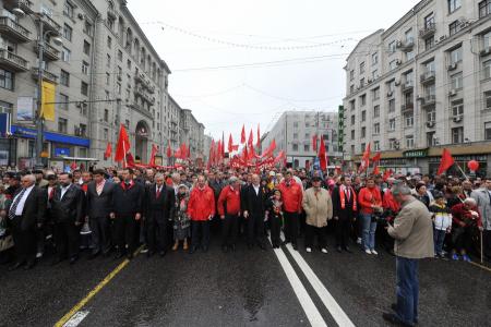 Марш-шествие КПРФ 9 мая 2012 года в Москве (Фоторепортаж)
