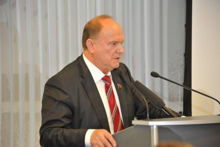 Г.А. Зюганов на «круглом столе» с редакторами коммунистических изданий из 30 стран мира и 80 регионов России: «Мы сохранили партию и красный ген!»