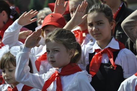 «К борьбе за дело трудового народа – всегда готовы!» Г.А. Зюганов провел торжественный прием в пионеры на Красной площади