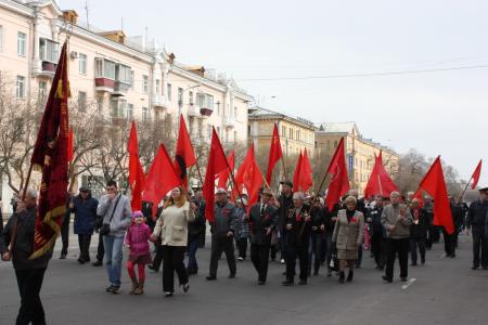 Массовая акция коммунистов в Комсомольске-на-Амуре прошла под мелодию «Интернационала»