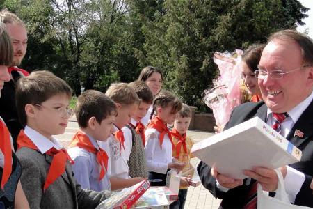 Курск. Пионерской организации имени Олега Кошевого исполнилось три года