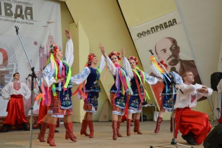 Видео. Ростов-на-Дону. Концерт в честь 100-летия "Правды" и 90-летия пионерии 