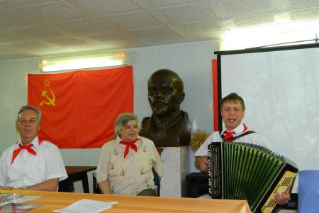 Астрахань: «И молоды мы снова!»