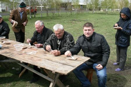 В Алтайском крае коммунисты провели мероприятия, приуроченные ко Дню Победы 