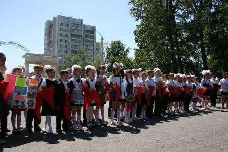 На Белгородчине в День пионерии провели массовые акции