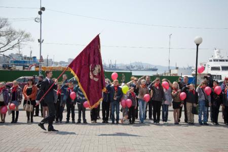 Приморье. Пионеры идут дорогой Ленина-Сталина, дорогою добра    