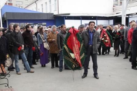 Новосибирцы простились с Виктором Кузнецовым 