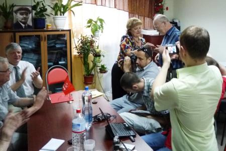 Саратов: Пресс-конференция депутатов-коммунистов