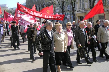 Калуга: Первомай шагает по планете