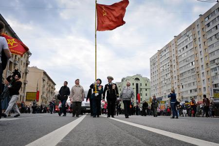 "Русский блоггер": Красная Москва. Фоторепортаж с шествия КПРФ