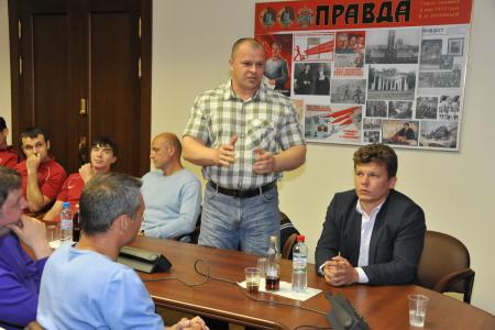 От побед на спортивных аренах – к победе КПРФ! В Госдуме чествовали членов спортивного клуба КПРФ