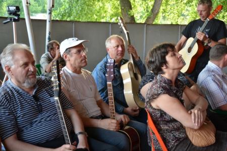Завершился фестиваль бардовской песни в Ростове-на-Дону к 100-летию газеты «Правда»