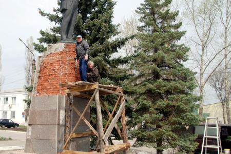 Воронежская область: В Верхнем Мамоне отреставрирован памятник В.И. Ленину