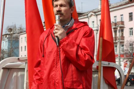 Массовая акция коммунистов в Комсомольске-на-Амуре прошла под мелодию «Интернационала»