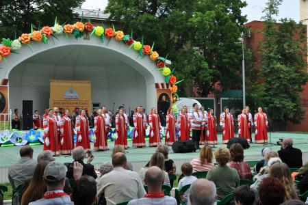 Вернем России русский дух! Репортаж с мест проведения массовых мероприятий КПРФ и «Русского Лада» в День русского языка в Москве