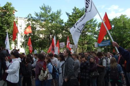 Видео. "Школа - не Черкизон!" Митинг против коммерциализации образования в Москве