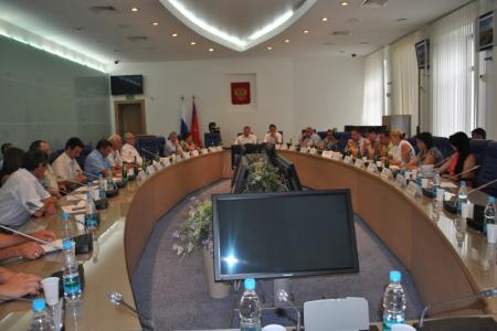 Волгоградские коммунисты собирают подписи против ратификации протоколов по ВТО