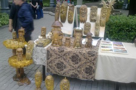 Вернем России русский дух! Репортаж с мест проведения массовых мероприятий КПРФ и «Русского Лада» в День русского языка в Москве