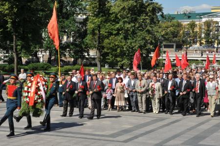 Возложение цветов к Могиле Неизвестного солдата в Москве (Фоторепортаж)