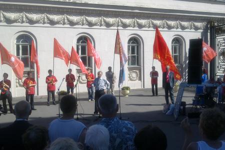 «Эта газета всегда вела борьбу за социализм». В Москве отпраздновали 100-летний юбилей «Правды»